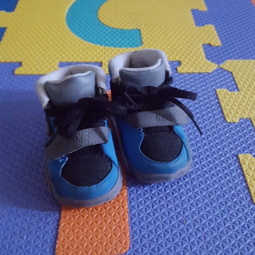 Nike Toodler sneakers